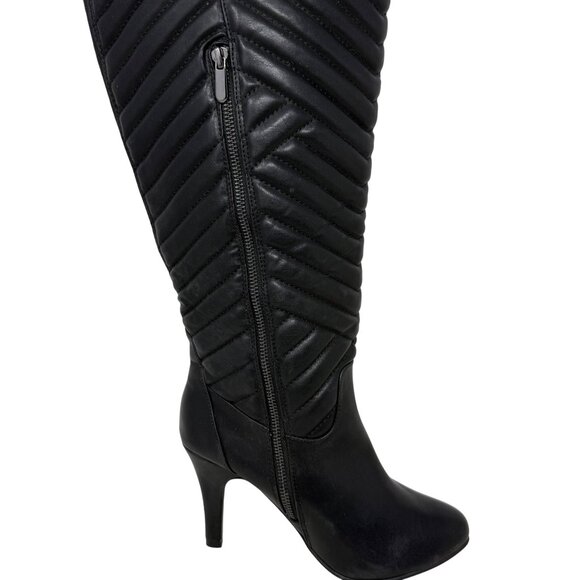 Torrid Womens Knee Boots Black Quilted Faux Leather Heeled Boots Statement Sz 8W - Picture 11 of 11